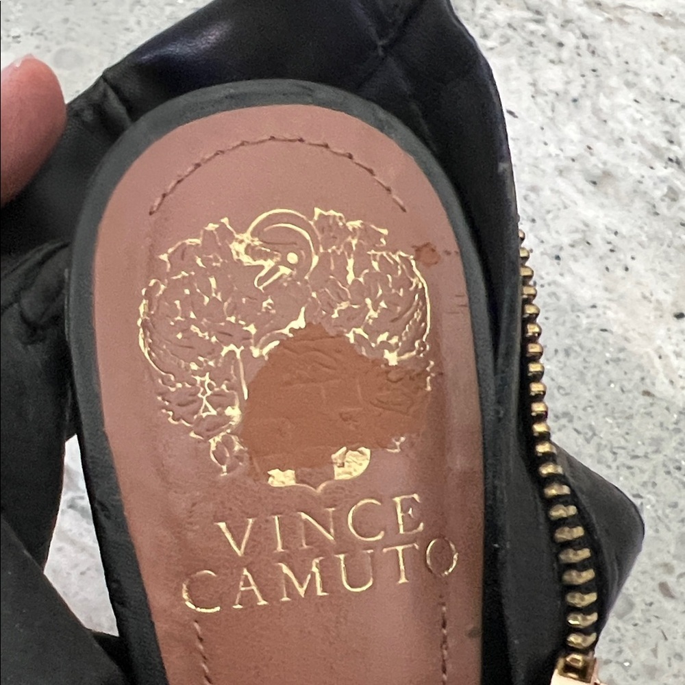 VINCE Camuto Black Leather Peep-Toe Folded-Cuff Heel Booties with Gold Size 6 - Picture 15 of 15
